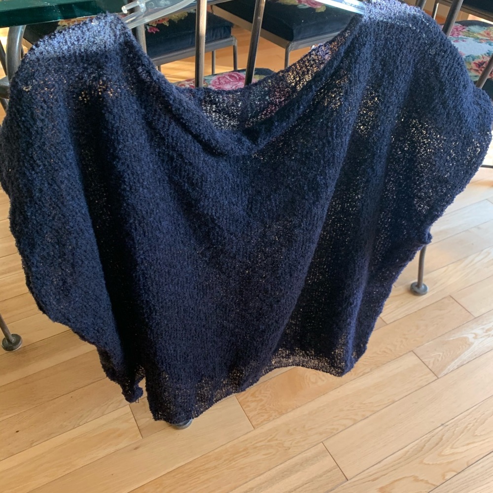 L top, see true, loose.  SOLD